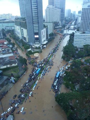 Jakarta-flood_03.jpg